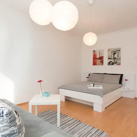 Apartment Mycomfypalace Sarajevo