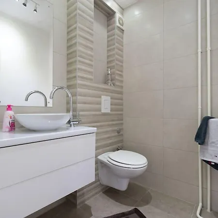 Mycomfypalace Apartment